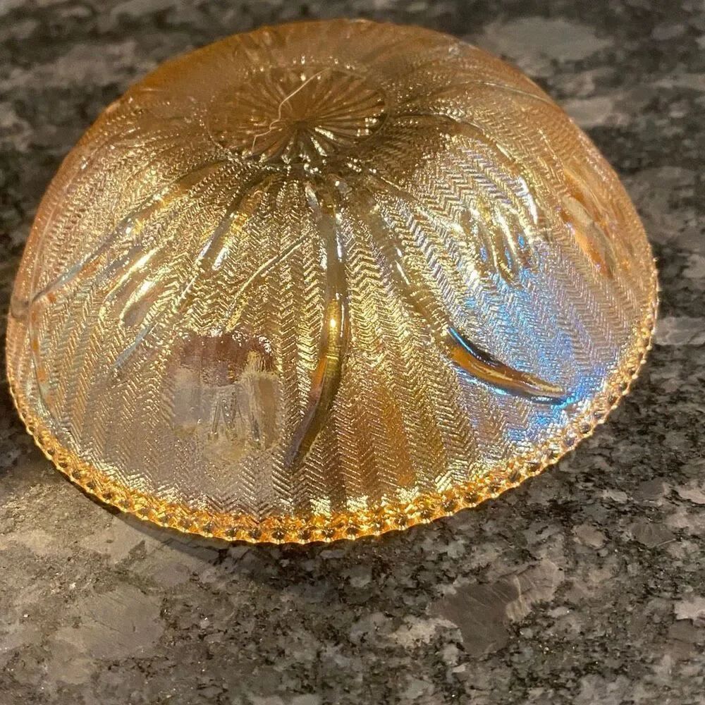 Iris & Herringbone Jeannette Glass Berry Bowl - Picture 2 of 7